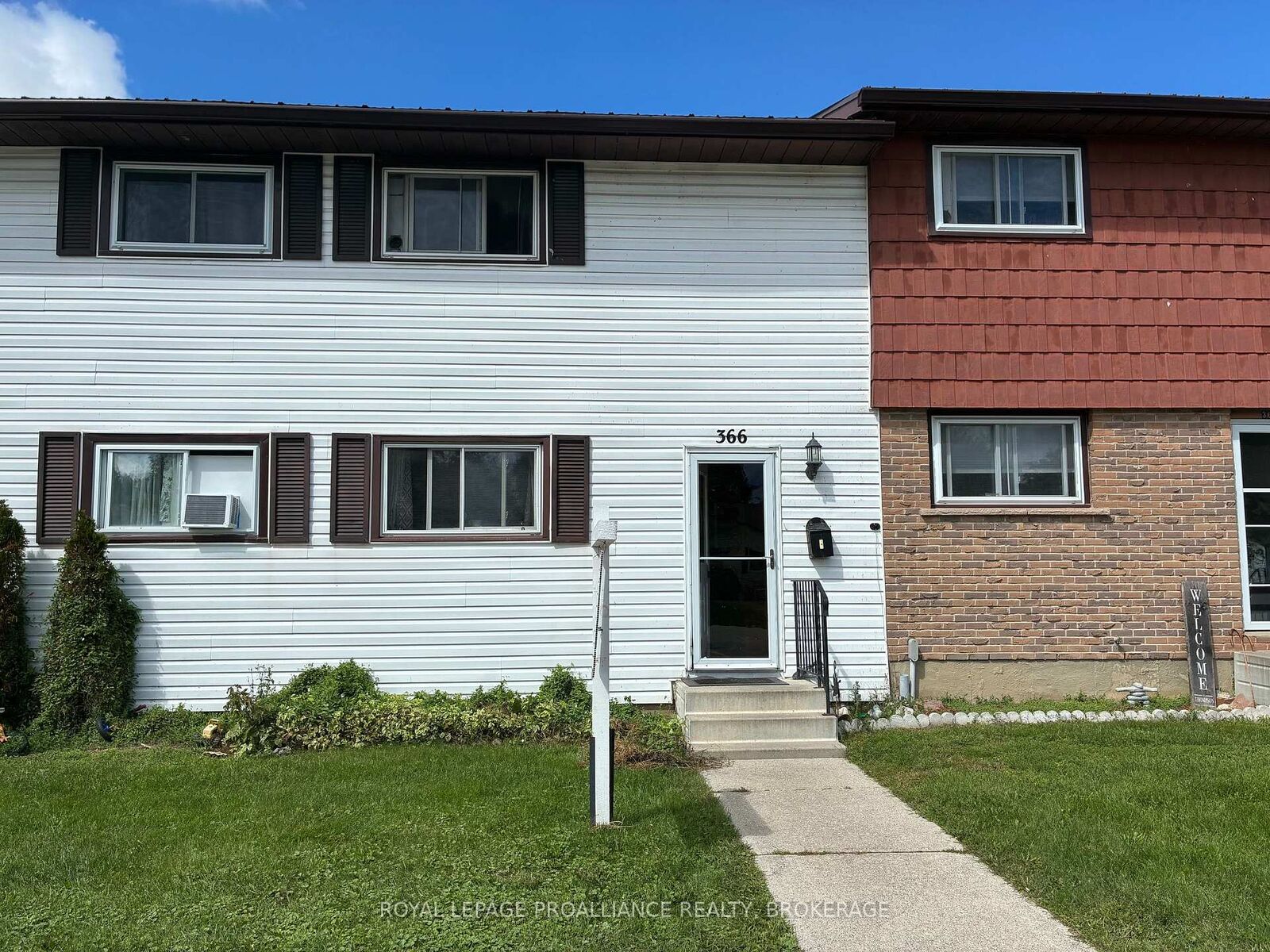 Property Photo:  366 Forsyth Street 23  ON K7G 2Y1 