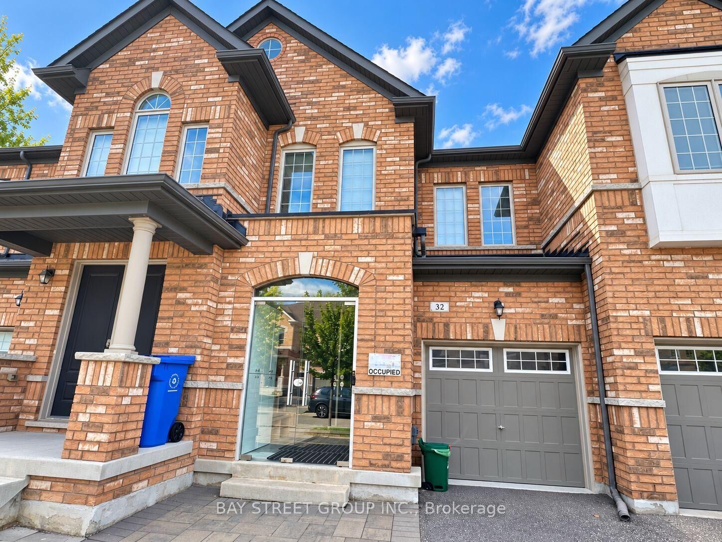 Property Photo:  32 Capreol Avenue  ON L4G 7C4 