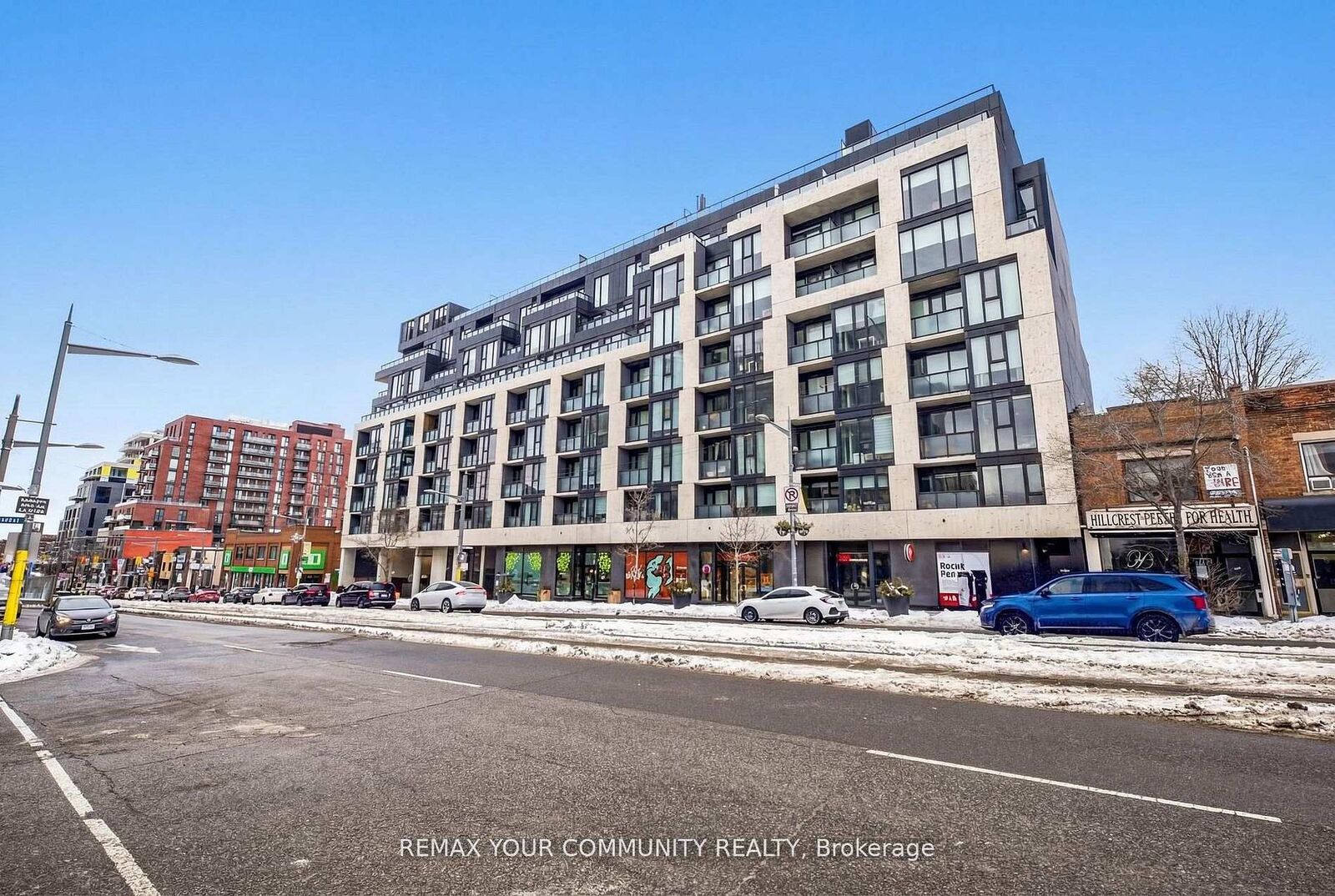 Property Photo:  840 St Clair Avenue W 808  ON M6C 0A4 