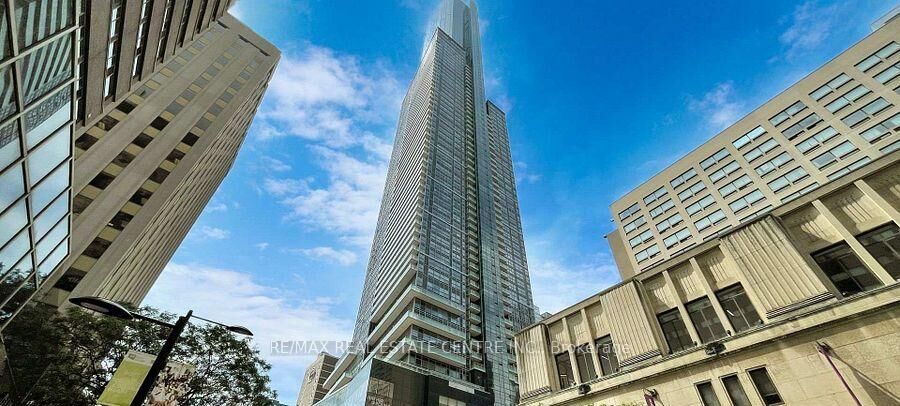 Property Photo:  386 Yonge Street 724  ON M5B 0A5 