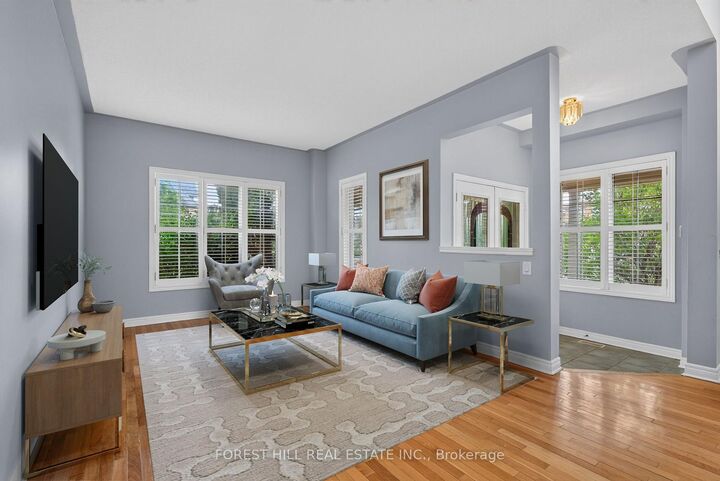 Property Photo:  2 Foxfield Crescent  ON L4K 5G2 