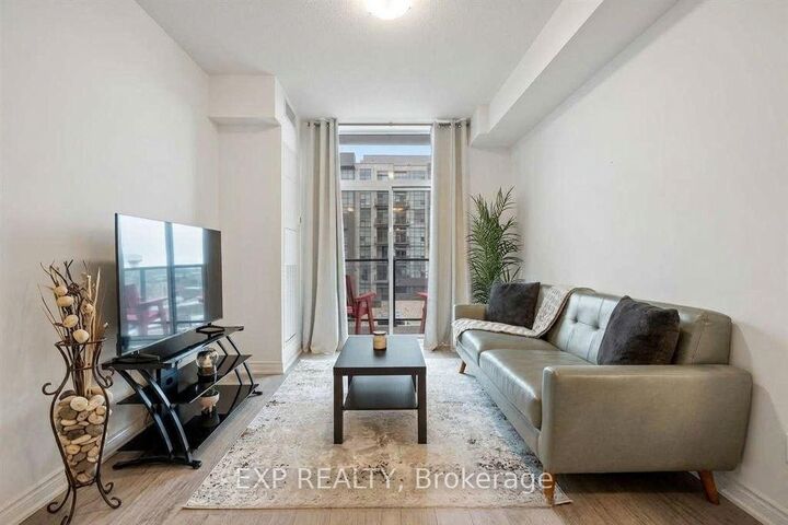 Property Photo:  450 Dundas Street E 806  ON L8B 1Z2 