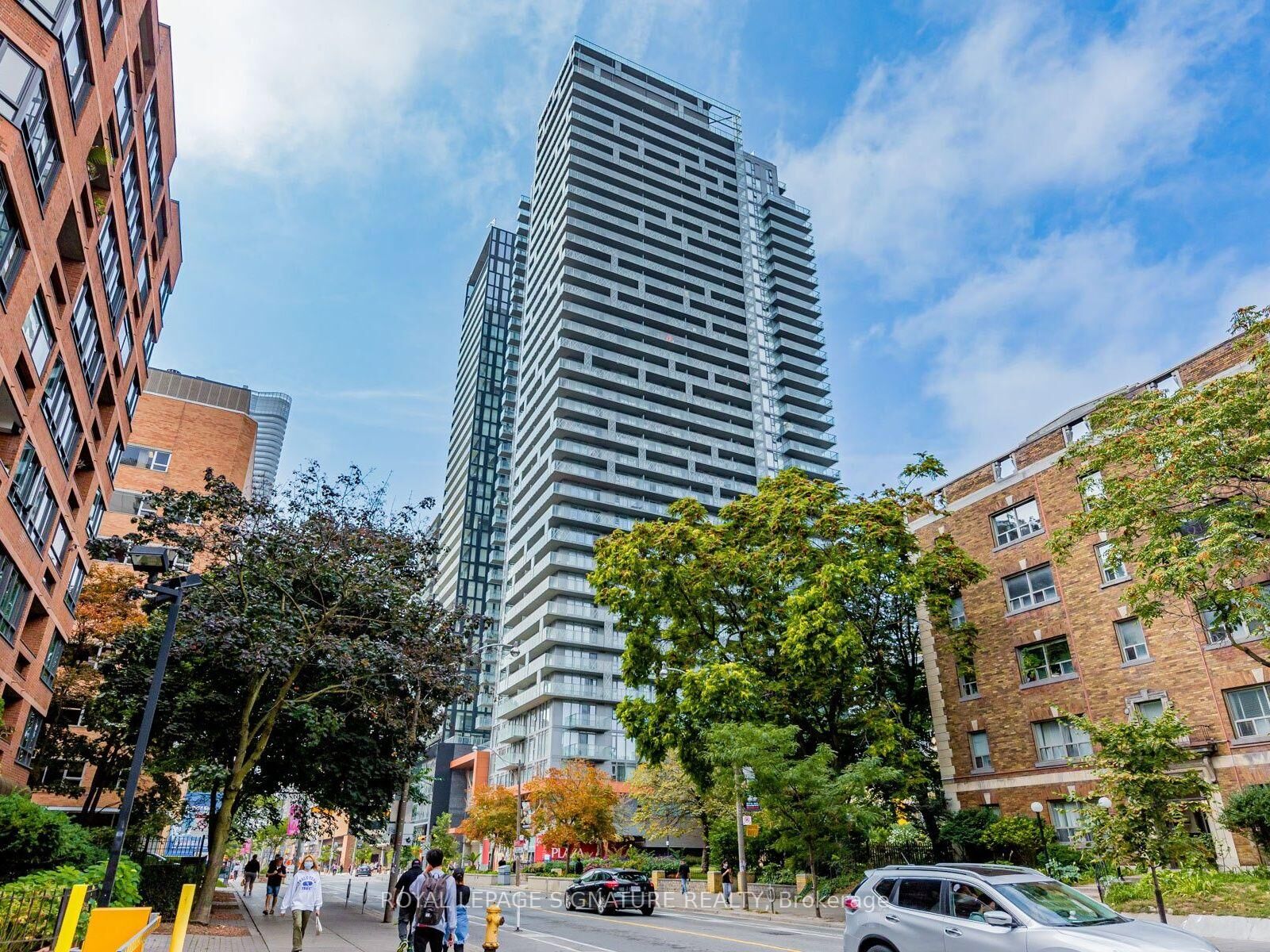 Property Photo:  50 Wellesley Street E 3810  ON M4Y 0C8 