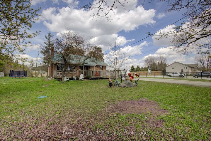 Property Photo:  460 Domville Street  ON N0G 1A0 