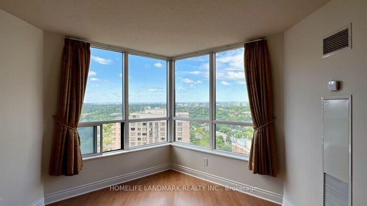 Property Photo:  10 Northtown Way 2506  ON M2N 7L4 