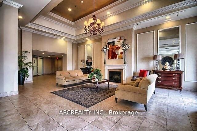 Property Photo:  2 Maison Parc Court 406  ON L4J 9K4 