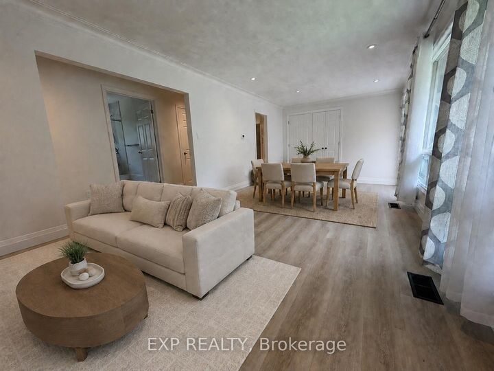 Property Photo:  29 Pusey Boulevard  ON N3R 2S1 