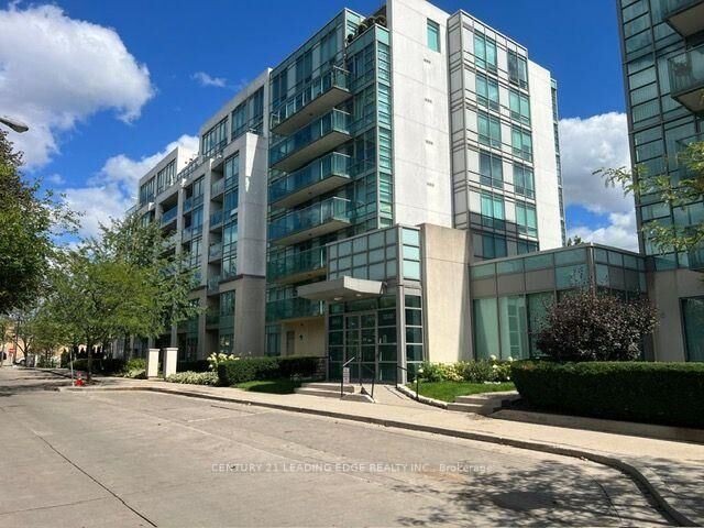 Property Photo:  3830 Bathurst Street 706  ON M3H 6C5 