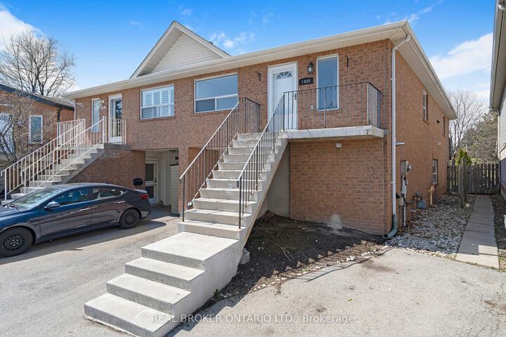 Property Photo:  1498 Paddington Court Upper  ON L7M 1W7 