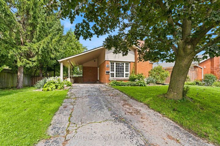 Property Photo:  45 Woodcroft Crescent  ON L3C 2H6 