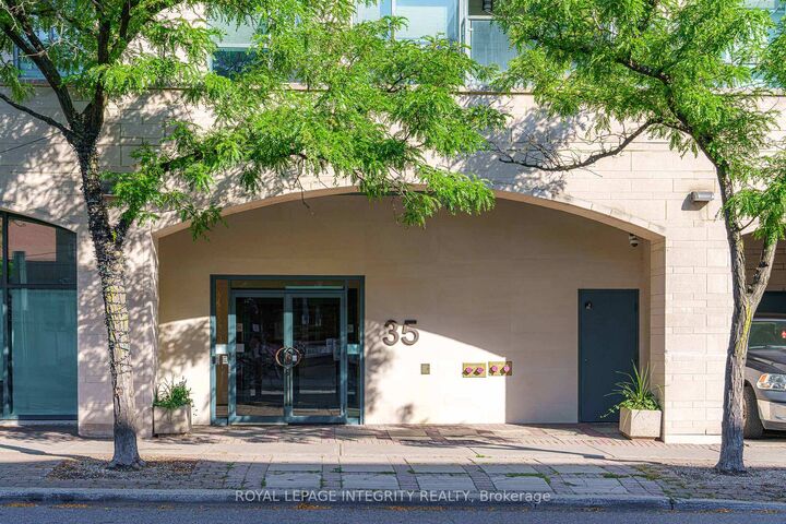 Property Photo:  35 Murray Street 217  ON K1N 9M5 