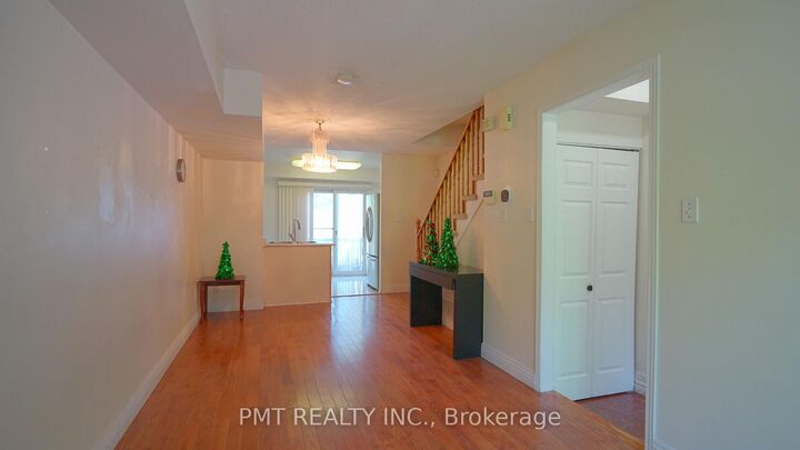 Property Photo:  189 Galloway Road 29  ON M1E 4Z7 