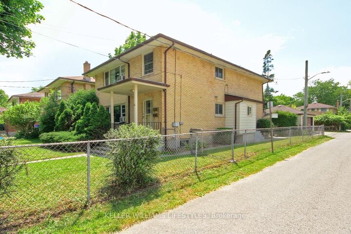 Property Photo:  84 Wilson Avenue Main SE  ON N6H 1X6 
