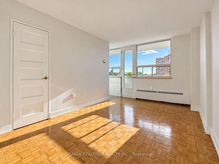 Property Photo:  1500 Bathurst Street 501  ON M5P 3L3 