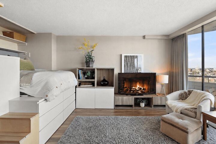 Property Photo: 620 Toronto St #1708 BC V8V 1P7