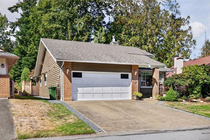 Property Photo:  3568 Arbutus Dr S  BC V0R 1L1 