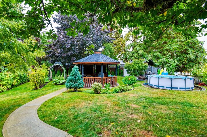Property Photo:  4436 Elizabeth St  BC V9Y 6L3 