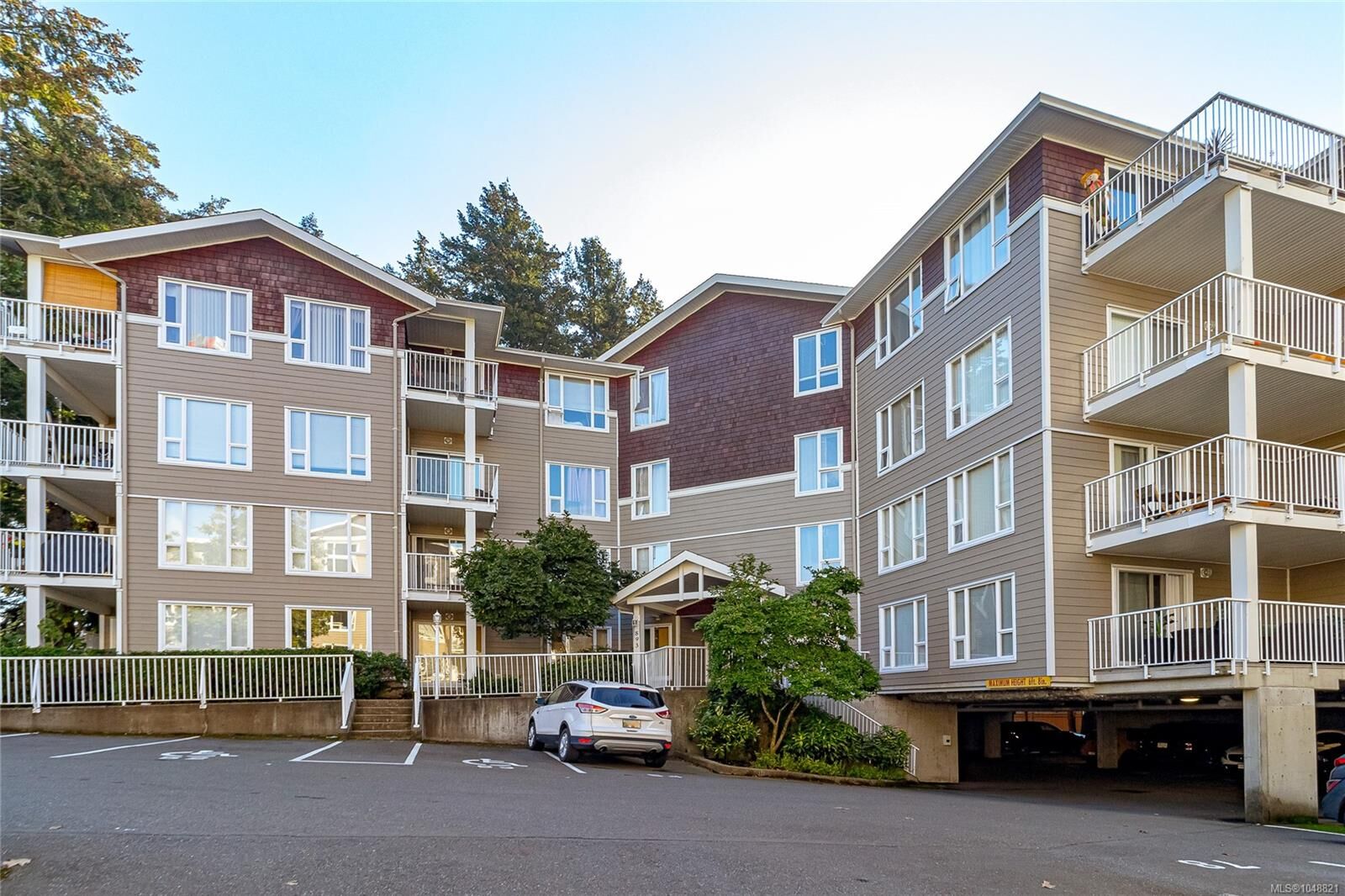 Property Photo:  893 Hockley Ave #401  BC V9B 2V8 