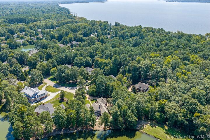 Property Photo:  2816 Lawnes Creek Road  VA 23185 