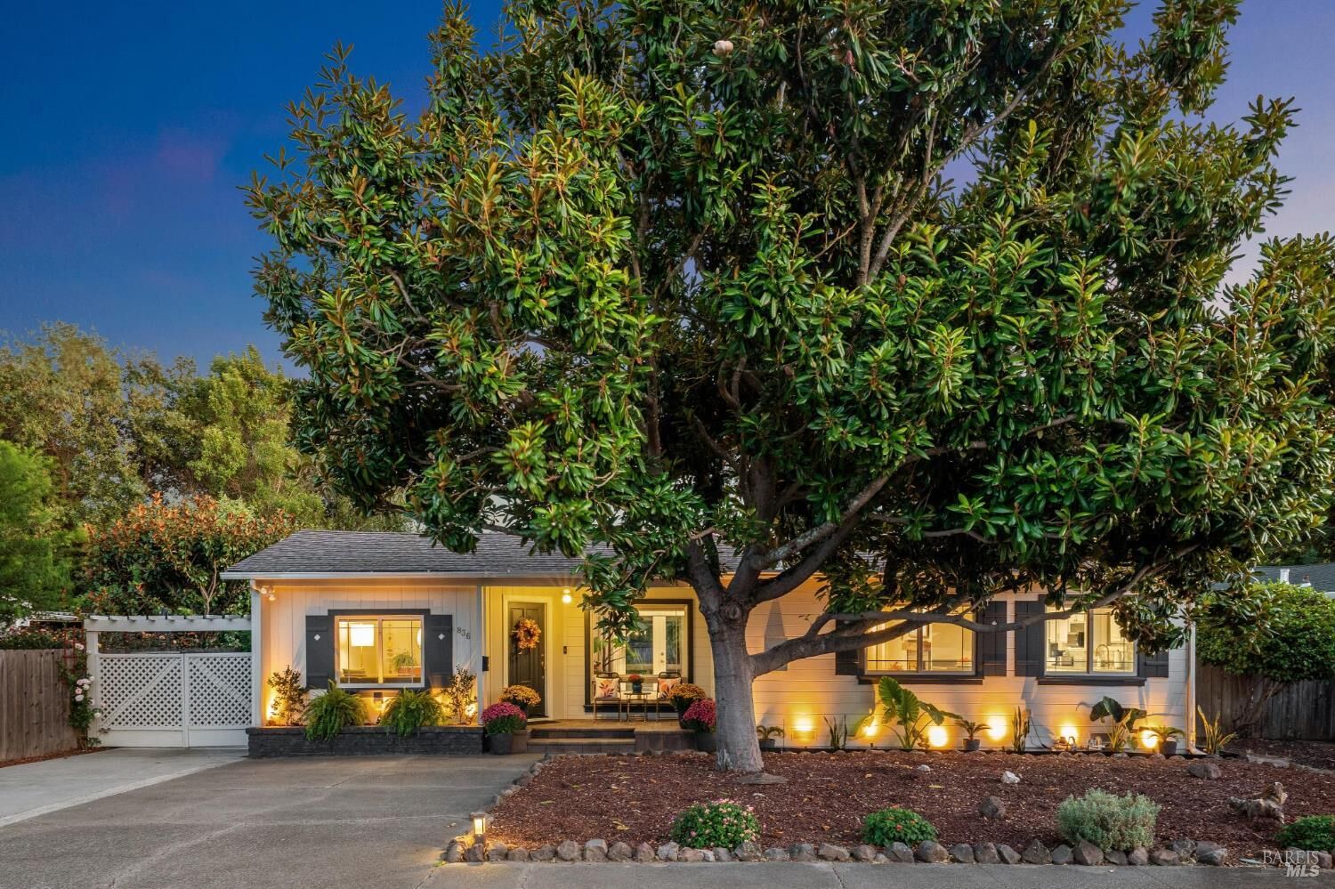 Property Photo:  836 Wilmac Avenue  CA 94947 