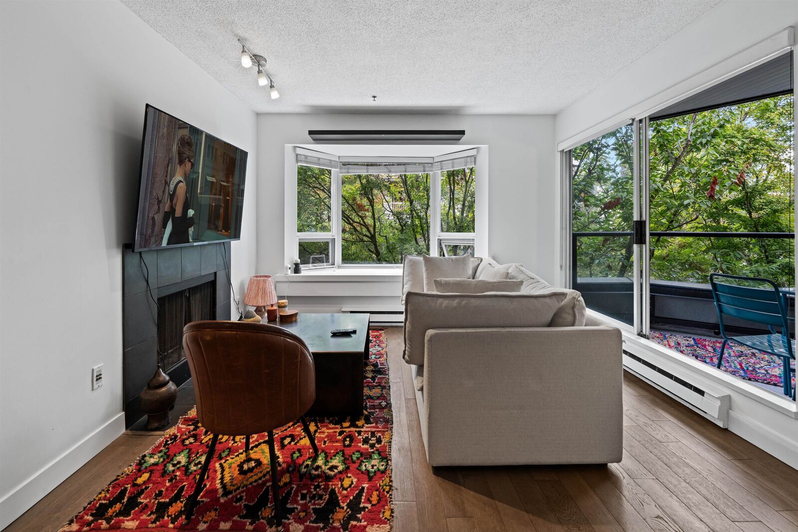 Property Photo:  1925 W 2nd Avenue 304  BC V6J 1J2 