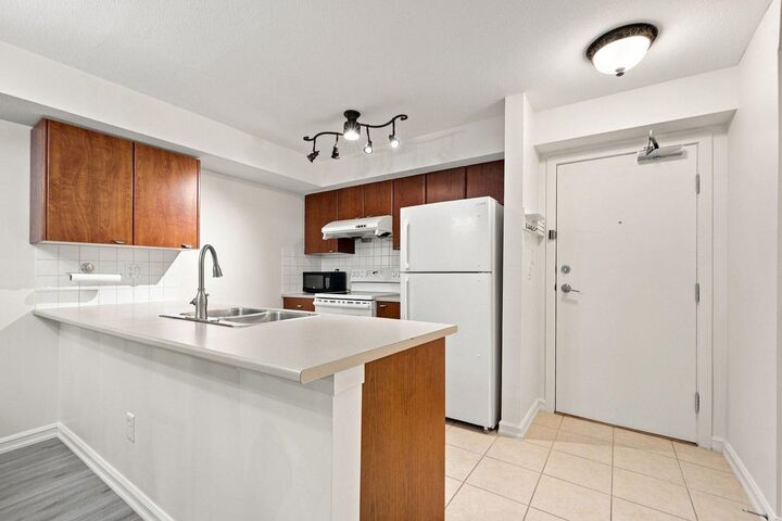 Property Photo:  10088 148th Street 212  BC V3R 3M9 