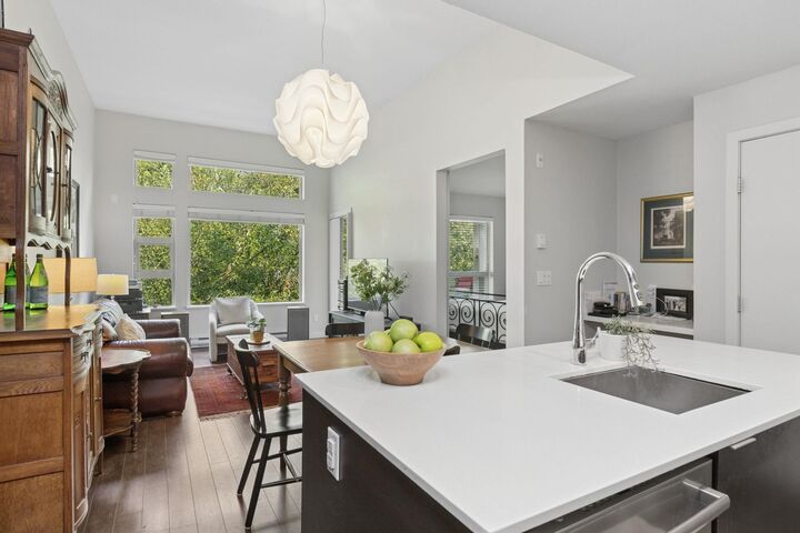 Property Photo: 1679 Lloyd Avenue 506 BC V7P 0A9