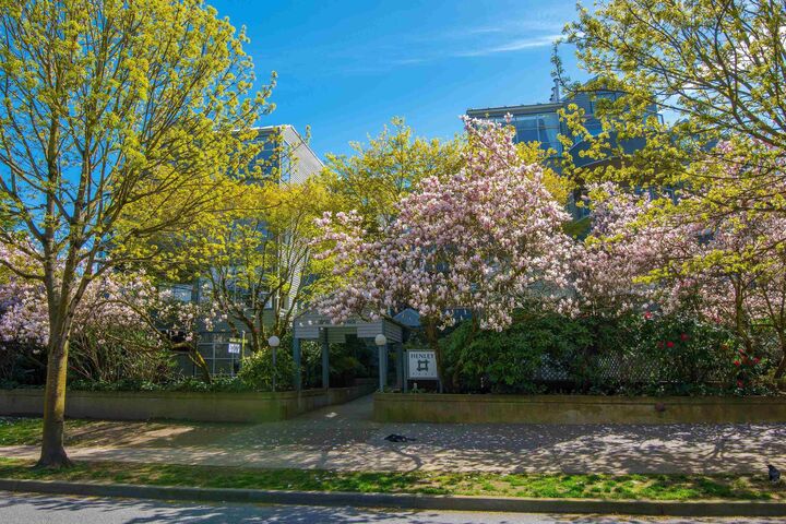 Property Photo:  2250 W 3rd Avenue 301  BC V6K 1L4 