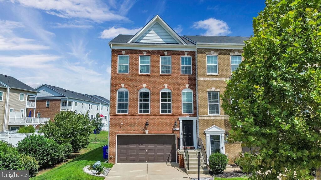 Property Photo: 5425 Spotswood Place MD 20695
