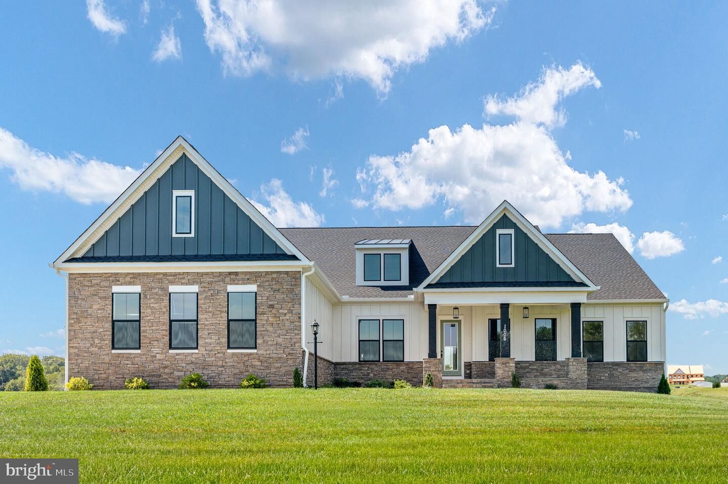 Property Photo:  1006 Hilburn Ct  VA 22556 