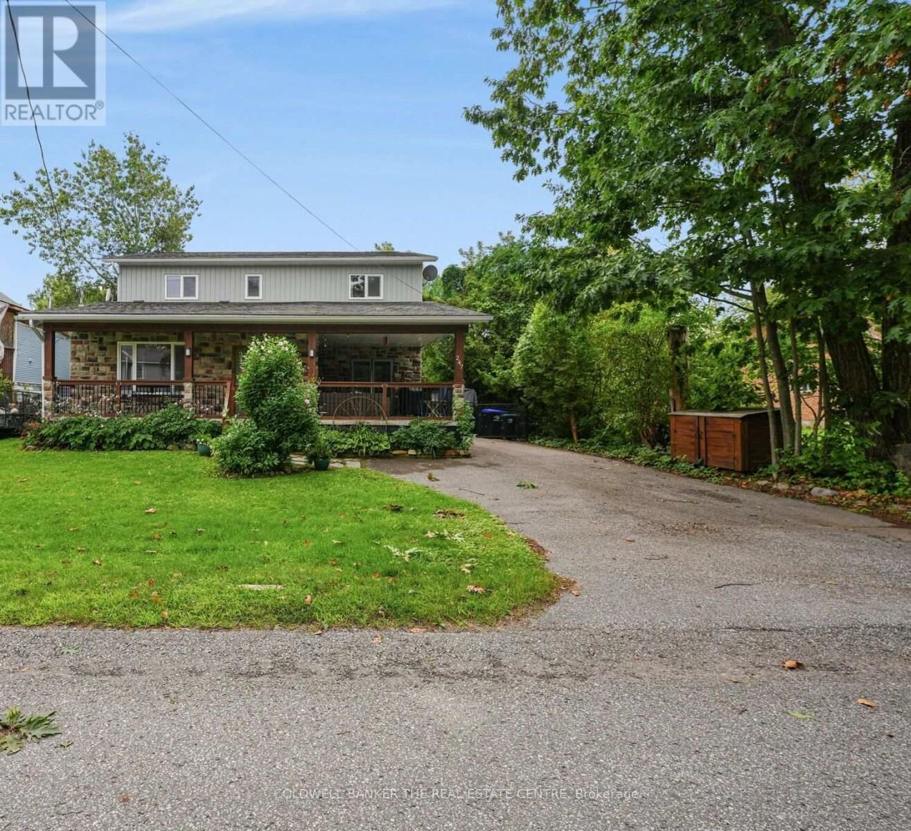 Property Photo: 247 Poplar Avenue ON L0K 1R0