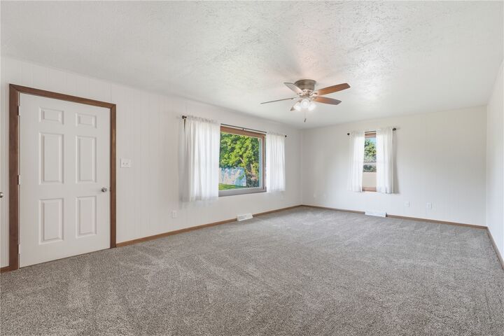 Property Photo:  6900 Williams Blvd  IA 52228 