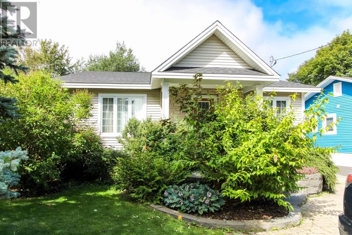 Property Photo:  32 London Road  NL A1B 2H1 
