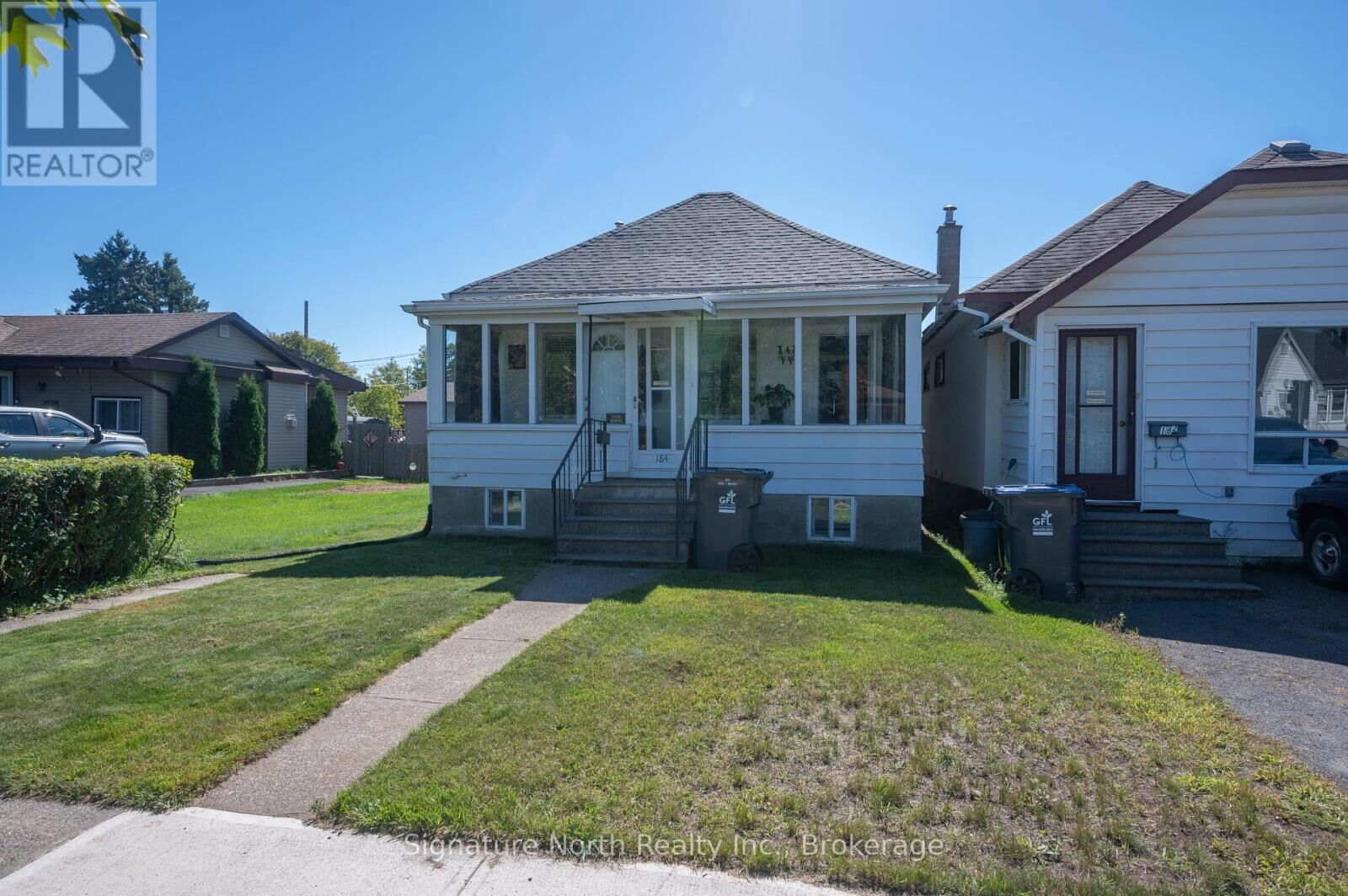 Property Photo:  184 Mary Street East  ON P7E 4J5 
