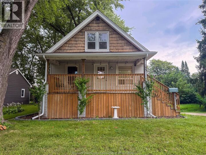 Property Photo:  135 Maple Avenue  ON N9J 1N7 