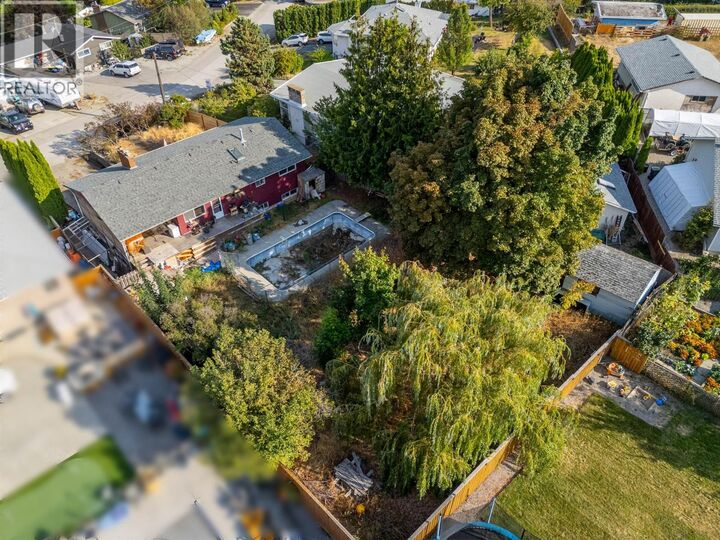 Property Photo: 3712 Salloum Road BC V4T 1E5