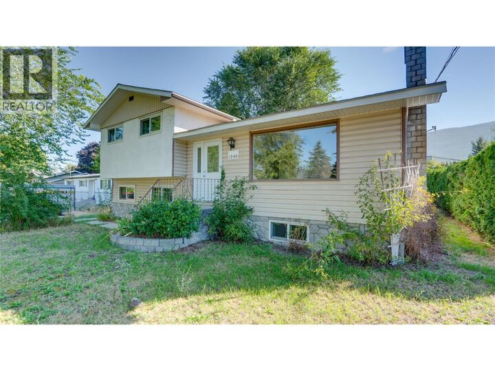 Photo de la propriété:  1240 Serene Drive  BC V4Y 0N9 