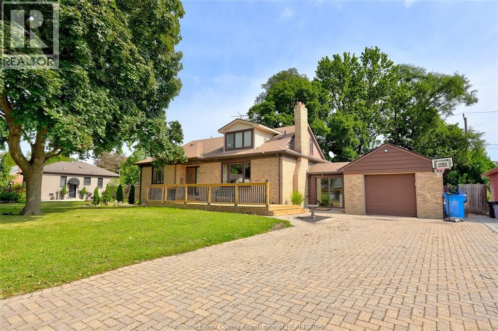 Property Photo:  2574 Buckingham  ON N8T 2B6 