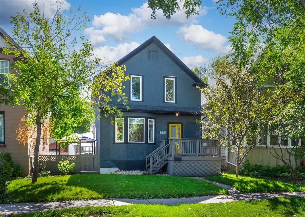 Property Photo: 236 Morley Avenue MB R3L 0Y3