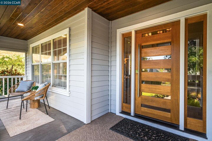 Property Photo:  7 Eastward Ln  CA 94506 