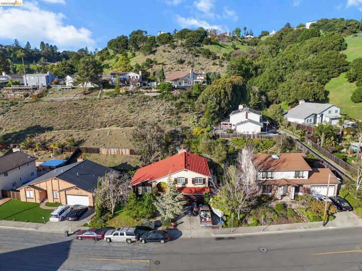 Property Photo:  28174 Dobbel Ave  CA 94542 