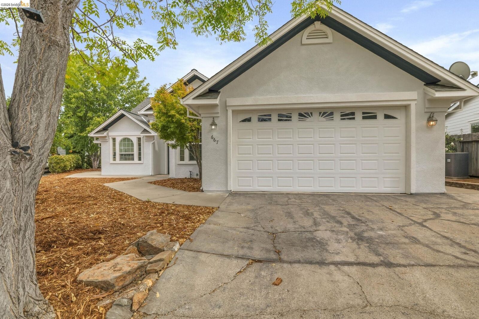 Property Photo: 667 Twilight Ct CA 95370