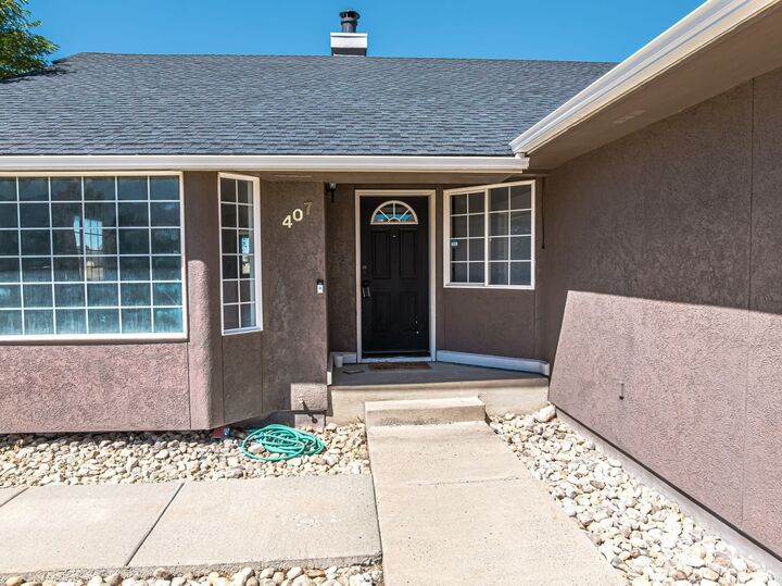 Property Photo:  407 Flora Drive  NV 89815 