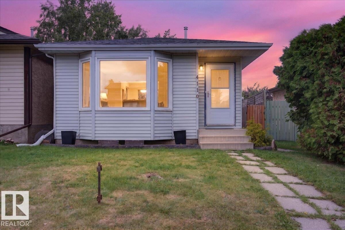 Property Photo:  4110 35 Street NW  AB T6L 5S3 