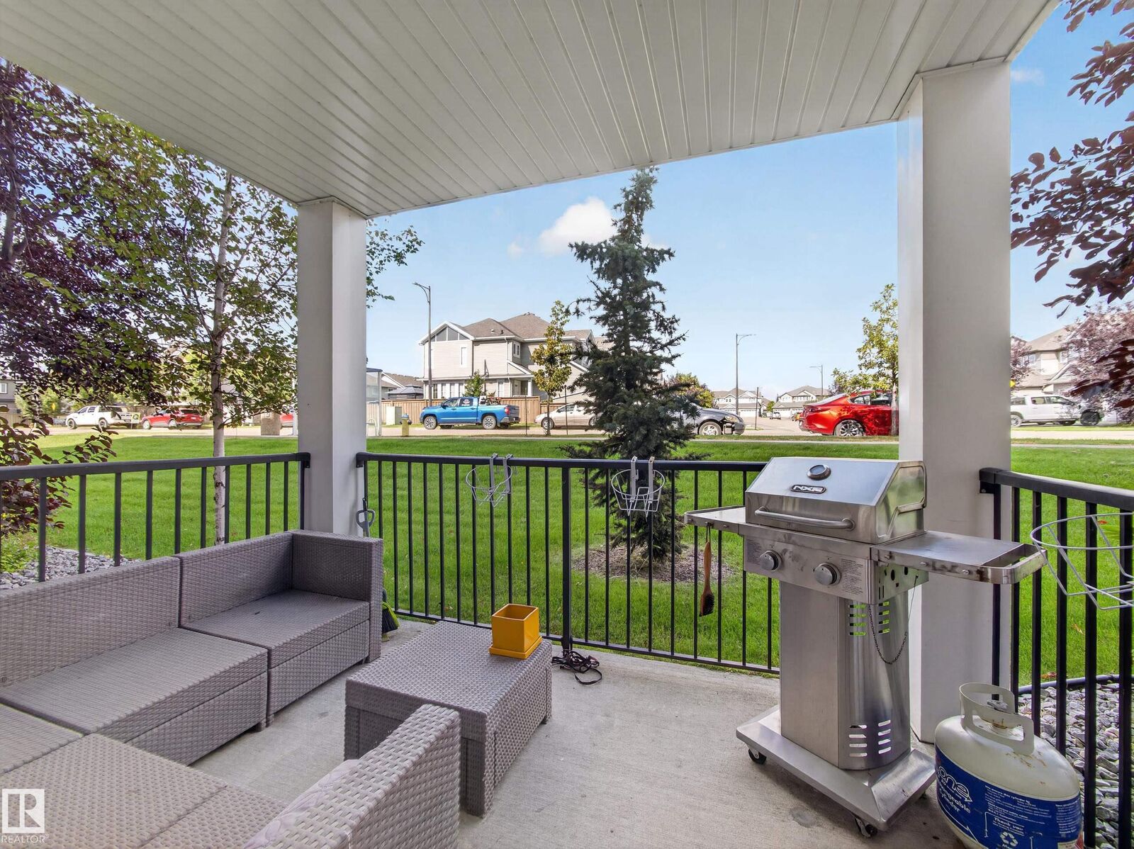 Property Photo:  9351 Simpson Drive NW 3107  AB T6R 0N4 