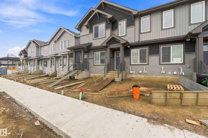 Property Photo:  7097 Rosenthal Drive NW  AB T5T 8A5 