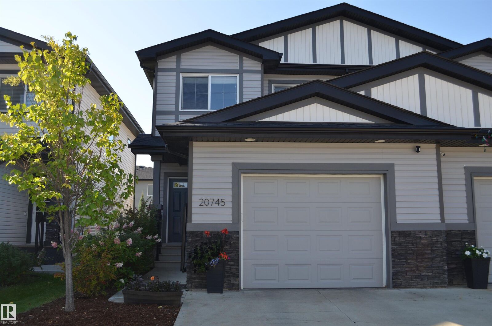 Property Photo:  20745 99A Avenue NW  AB T5T 7G4 