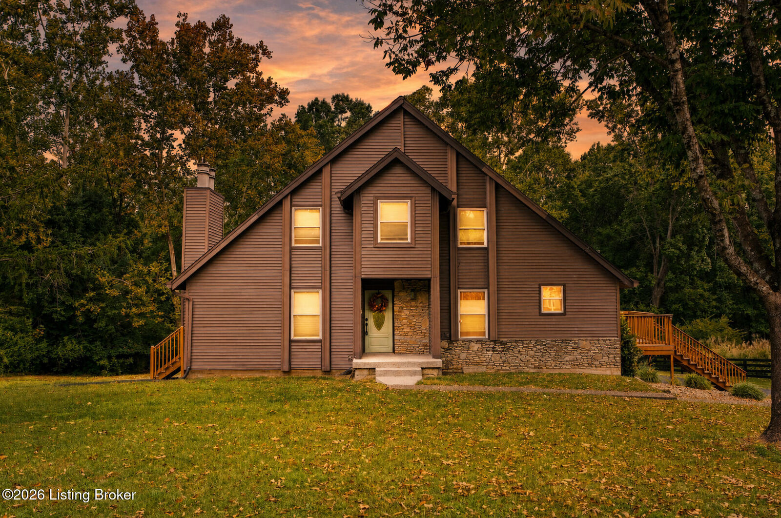 Property Photo: 1010 Benton Ridge Dr KY 40245