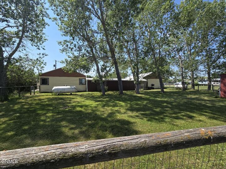 Property Photo:  510 & 512 3rd Avenue W  ND 58580 