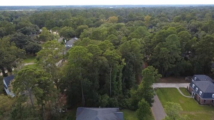 Property Photo: 31 Holly Springs Drive TX 77302